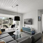 Clemence - 900m From The Sea By Interhome *