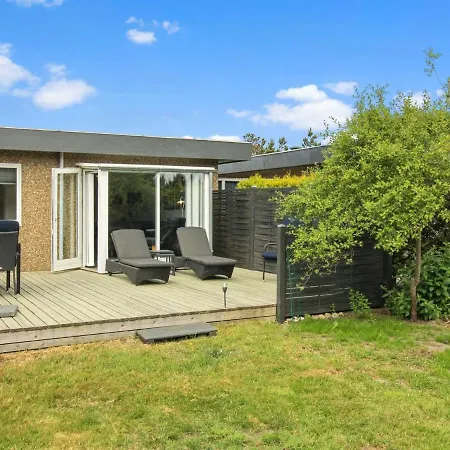 Holiday home Holiday Clemence - 900m From The Sea In Western Jutland By Interhome