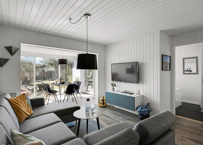 Clemence - 900m From The Sea By Interhome *