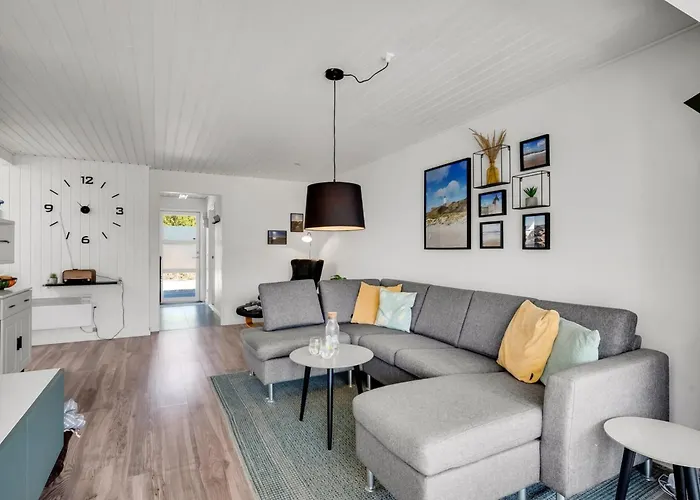 Clemence - 900m From The Sea By Interhome بيت للعطل Blåvand